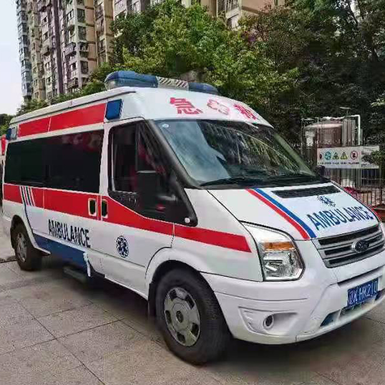 察哈尔右翼后长途救护车护送病人返乡